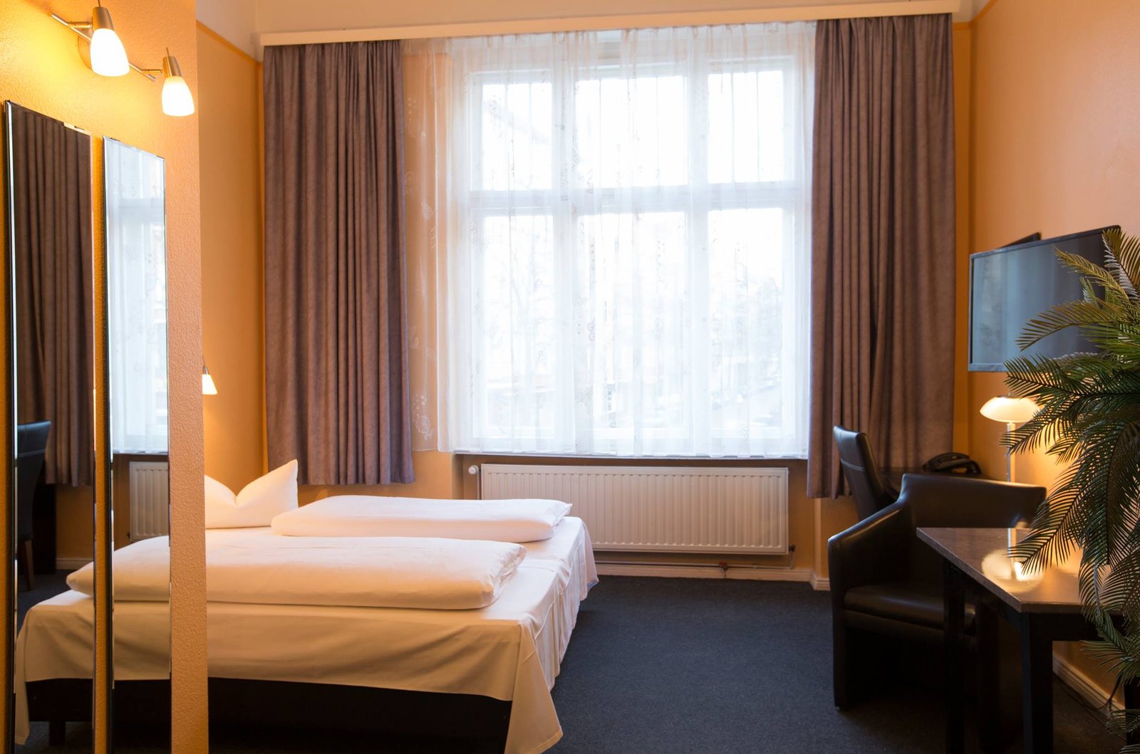 Doppelzimmer Ansicht 5